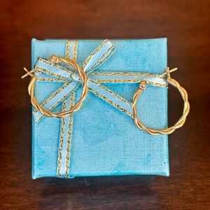 Hoop earrings 14k yellow gold